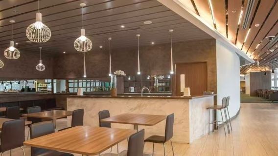 Pengalaman lounge VIP Orchid di Bandara Internasional Da Nang (DAD)