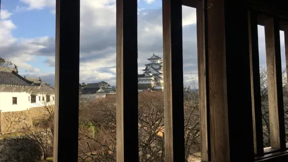 Himeji: City Culture Walk – Castle & Koko-en (Tickets Incl.)