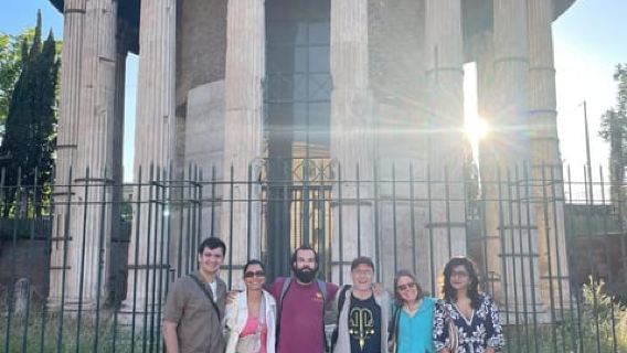Tour a piedi di Roma con archeologo (a offerta libera)