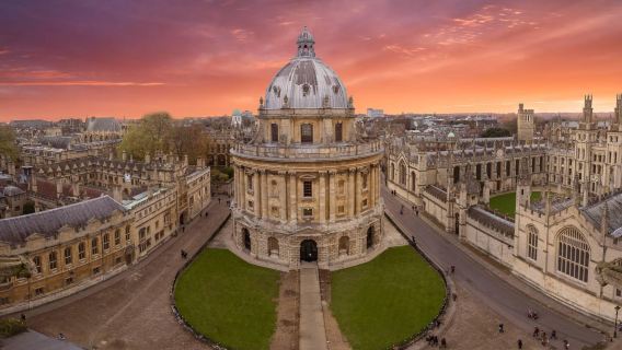 one-day tour of Oxford University and Cambridge University in the UK | optional college admission ticket/Harry Potter filming location