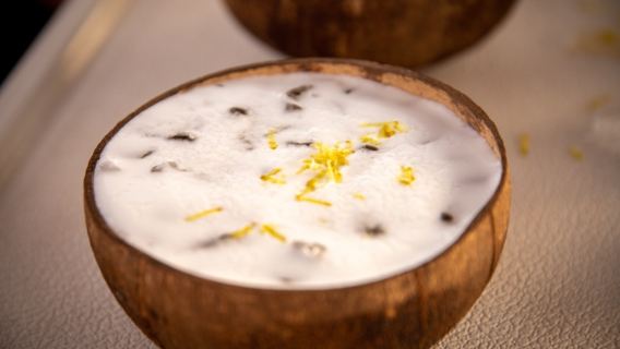 Barcelona: Premium Small-Group Sailing with Cocktails Workshop