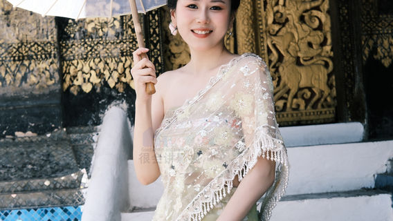 巴色