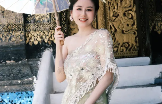 老撾巴色Trip Moments【約拍跟拍街拍航拍抓拍婚拍寫真/商務攝影攝像/底片全送/翻譯】