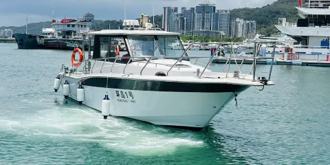 三亞海棠灣專業釣魚艇海釣+魚餌漁具漁獲可全帶回無二次消費