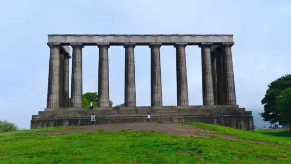 Edinburgh, UK: Forth Bridge + Edinburgh Old Town + St. Giles Cathedral + Edinburgh Castle