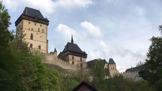 Ab Prag: Halbtägige Tour zur Burg Karlštejn