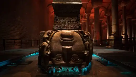 Istanbul: Basilica Cistern Walking Tour with Entry Ticket