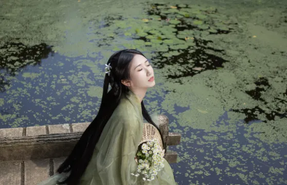 漢中旅拍【婚紗寫真/婚禮跟拍航拍街拍抓拍約拍/商業攝影攝像/翻譯】