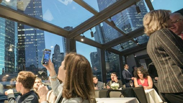 Chicago: Premier Dinner Cruise on the Chicago River