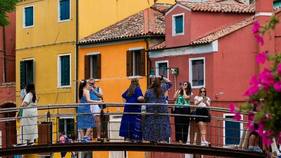 Murano and Burano: Boat Tour + Glassblowing Demo From Train Station