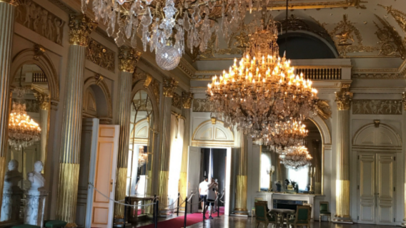 比利時布魯塞爾+布魯塞爾巧克力博物館+撒尿兒童像【一日遊】