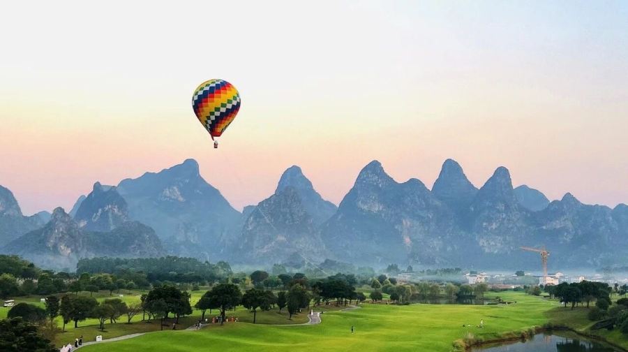 桂林冠岩桂海1日遊旅拍體驗熱氣球純玩