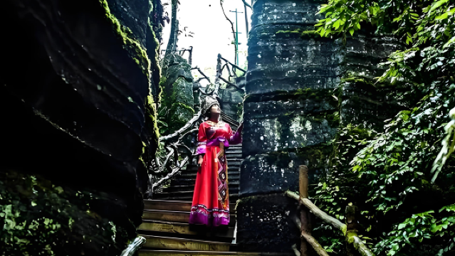 【8人小團】恩施梭布埡石林一日遊蓮花寨九龍匯純玩小團