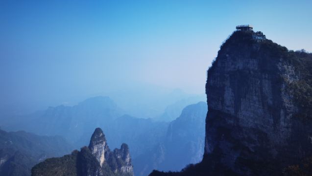 長沙+張家界天門山國家森林公園+玻璃棧道+天門洞一日遊+私家團