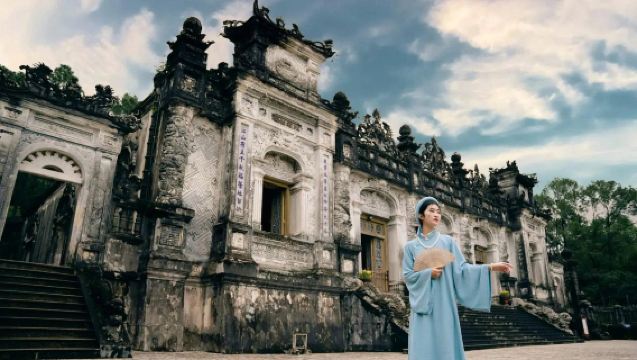 Tagesausflug zur Zitadelle von Hue ab Hoi An oder Da Nang