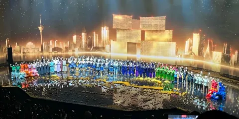 中國澳門-澳門2049演出:一場超越時光的科技藝術舞台劇目