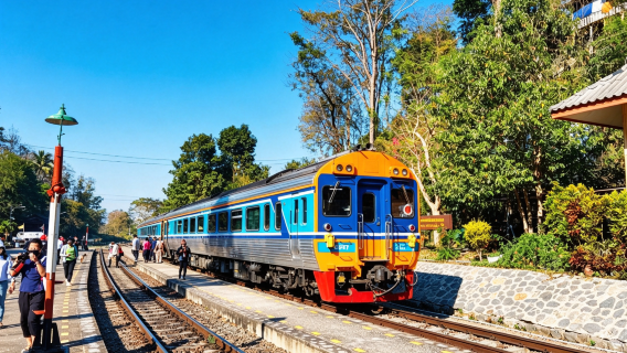 Dagstur fra Chiang Mai til Mueang Lamphun District | Retro-tog · Gamle byer og templer · Nordthailandsk mad · Karakteristisk kaffe