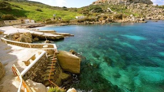 Tour du thuyền Comino & Gozo với lặn ngắm san hô và chèo ván đứng