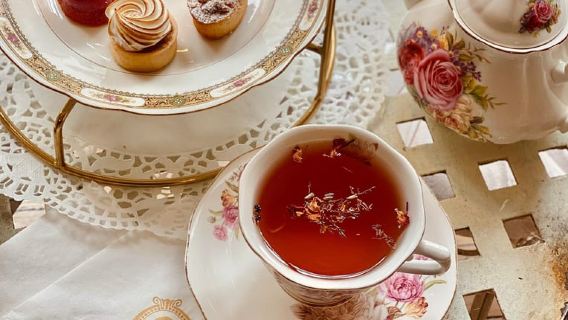 Rouen: French-style tea time at Dame Cakes