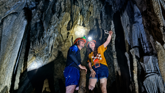 Krabi: Explora la Cueva Tham Khlang y la aventura en la Laguna Azul