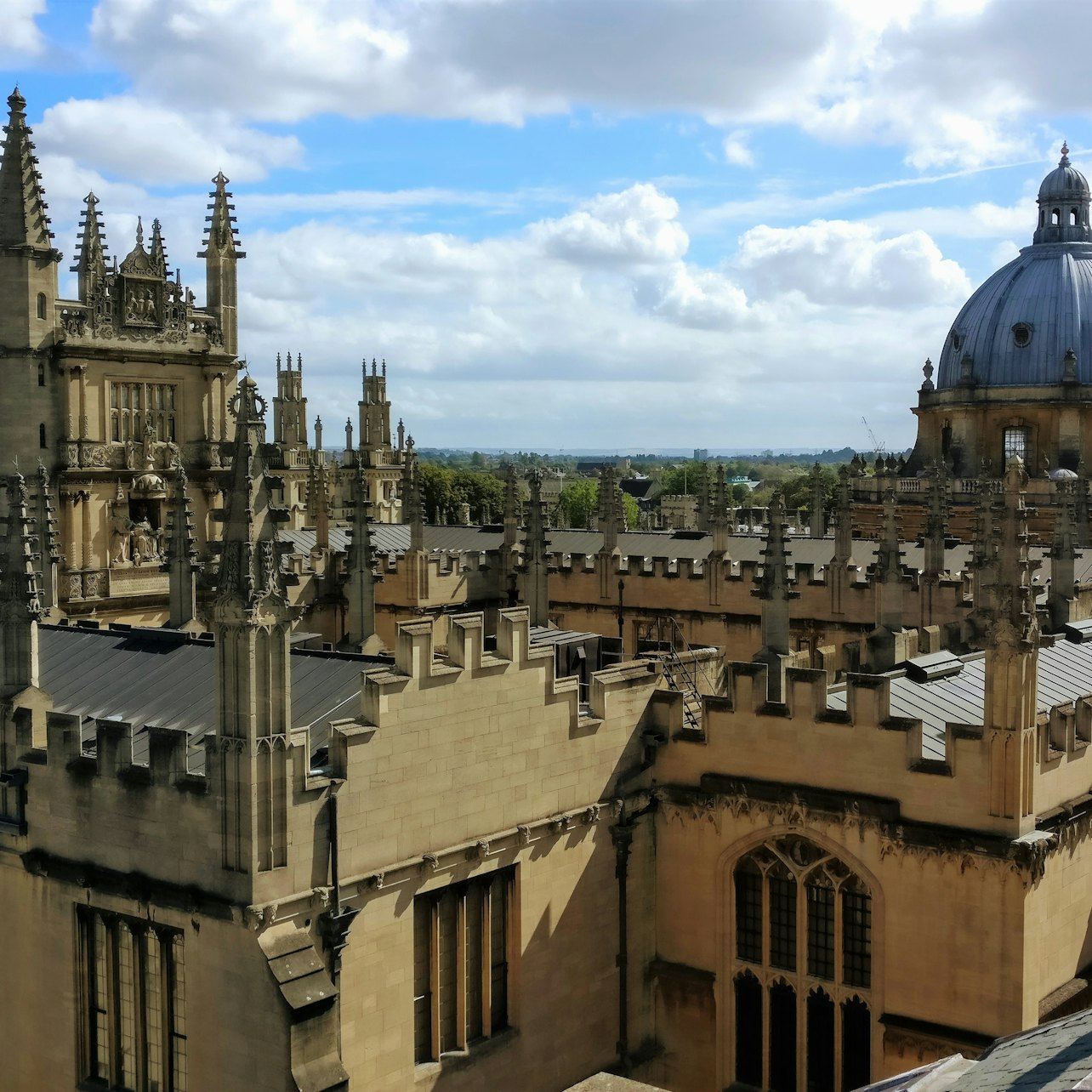 Official Oxford University & City Walking Tour