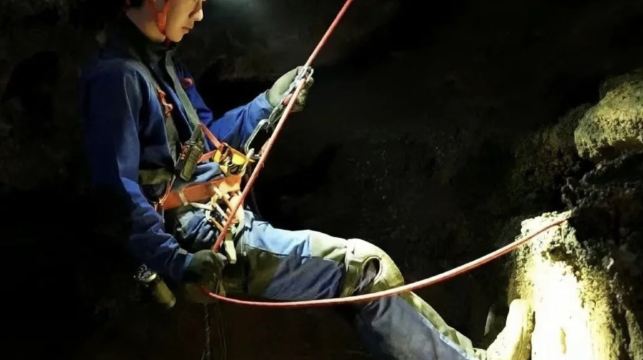 桂林燕子洞探洞半日遊｜王一博同款 親子團建洞穴探險+資深教練