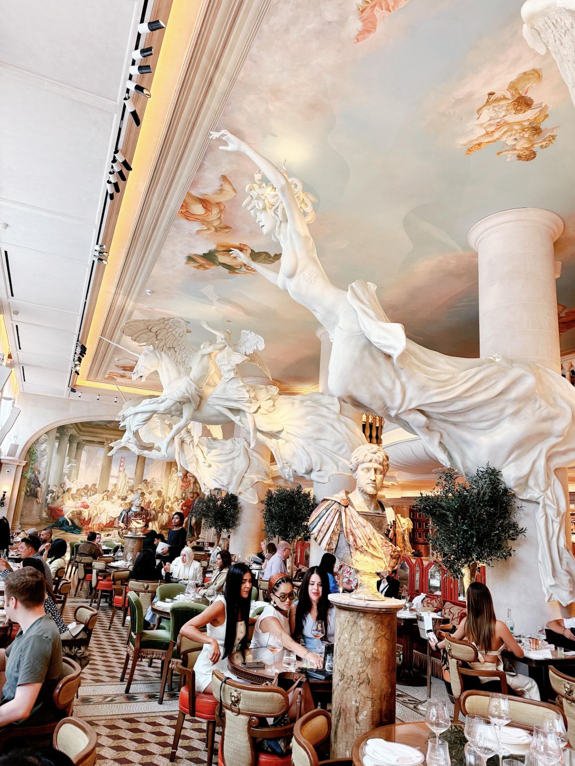Restaurant reservation service for the popular Bacchanalia Mayfair in London, UK