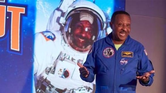 Kennedy Space Center: Chat with an Astronaut with Admission