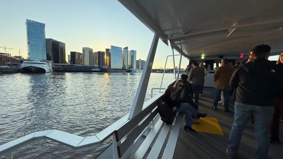 Buenos Aires: Puerto Madero Sunset Cruise with Open Bar