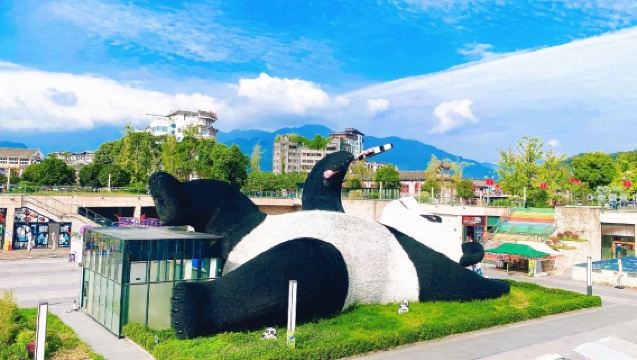 2-8人拼團◆私人導覽◆含門票◆都江堰◆熊貓谷◆藍眼淚◆仰天窩