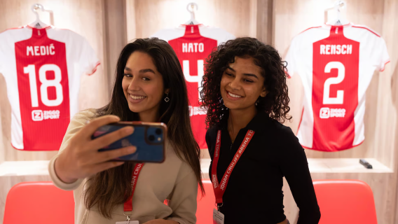 Esperienza immersiva ad Amsterdam - Tour dello Johan Cruijff Arena (con opzioni di pacchetto disponibili)