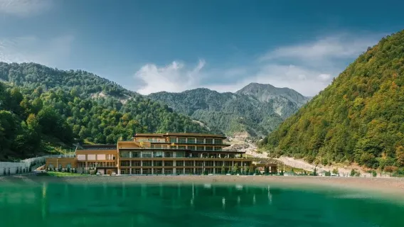 Excursión de un día a Shamakhi y Gabala en Azerbaiyán [Salida desde Bakú + salidas diarias + recogida en el hotel]