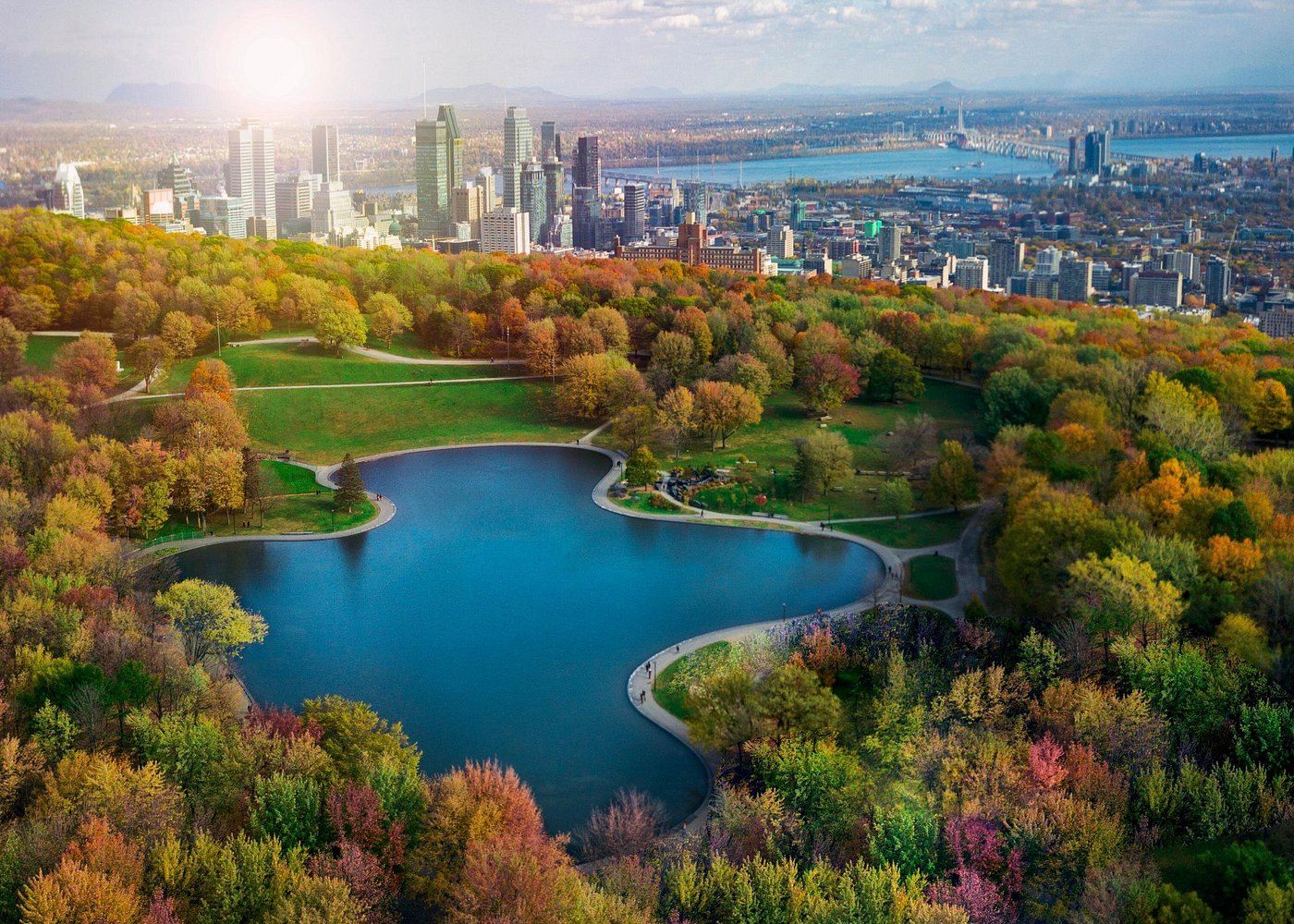 Excursión de un día en grupo reducido por Montreal, Canadá: tour panorámico en profundidad (en inglés)