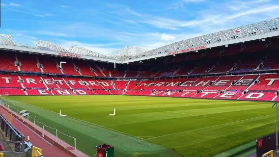 英國曼徹斯特曼聯俱樂部+市政廳+工業博物館+中國城一日遊