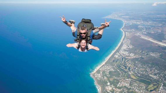 Terjun payung di Noosa