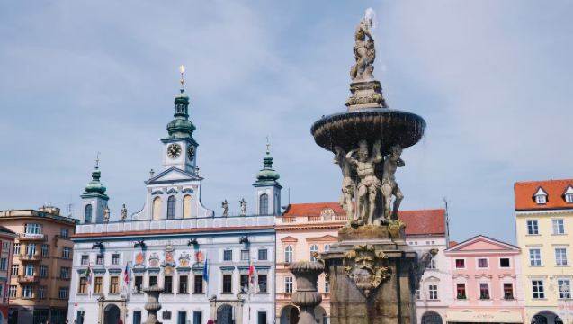 Lawatan sewa peribadi sehari ke Istana Český Krumlov + Istana Taman Krom + Kilang Bir Budweiser