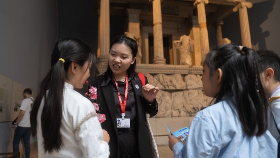 Penerangan berpandu dalam bahasa Cina untuk keluarga di Muzium British, London (2.5 jam lawatan berkumpulan/peribadi + termasuk tiket masuk + manual pembelajaran + laluan lawatan direka oleh pengasas Muzium Youjian)