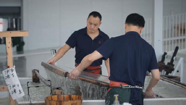 宣紙文化園官方中文專屬人員導覽+入園快速通道+Trip.com旅行休息室+非遺宣紙撈紙體驗【可供1-5人使用】