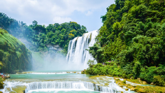 구이양 왕복: 황과수(황궈수)폭포+도우포탕+톈싱차오 | 중영 다국어-맞춤형 전세 차량