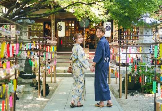 Japan Fukuoka Nyoirin-ji Temple on Qingying Mountain, Mount Yufu Trailhead, Yufuin, and Beppu Hells One-Day Tour