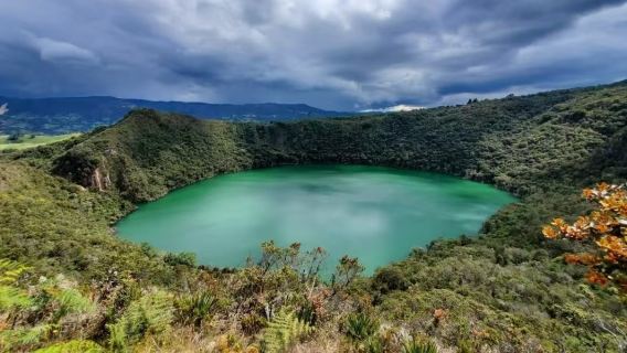 Perjalanan Satu Hari dengan Sewa Kendaraan Pribadi ke Bogota, Kolombia + Katedral Garam Zipaquira + Danau Guatavita