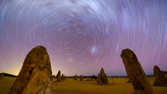 Australia: 1-day tour to The Pinnacles Desert with sunset and stargazing (dinner under the stars)
