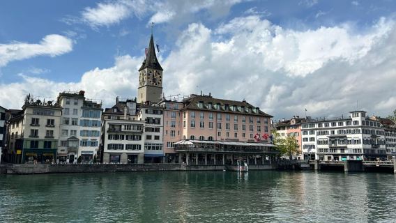 Zürich: Tour of the Past and Present day Zürich