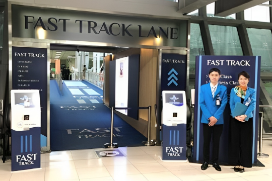 Fast Track Immigration Services: Bangkok Suvarnabhumi Airport