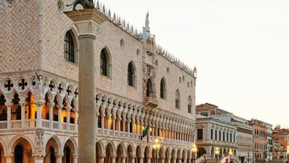 Murano: Demo Tiupan Kaca + Pemindahan Sehala