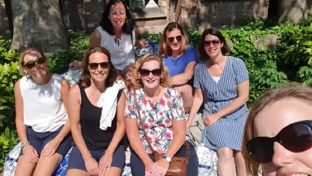 Self guided tour with interactive city game of Valencia