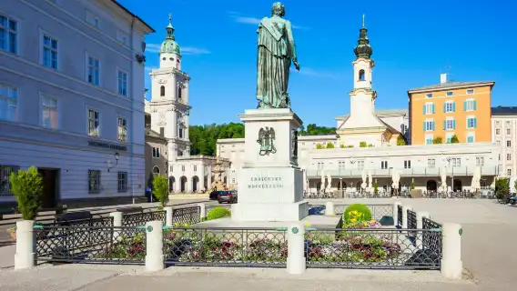 Salzburg: Old Town, Mozart & Mirabell Gardens Walking Tour