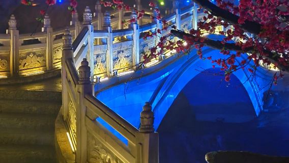 Qingyuan Lianzhou Underground River + Huangchuan Three Gorges + Nangang Millennium Yao Village Yaowangwu one-day tour with Chinese and English Service