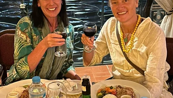 호텔 픽업 서비스가 포함된 5성급 크루즈 나일 강 야간 럭셔리 디너 크루즈