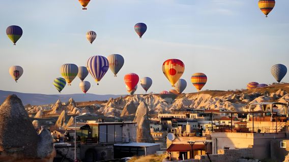 Avventura Romantica in Turchia|Esperienza in mongolfiera a Göreme, Cappadocia (con trasferimento dall'hotel incluso)